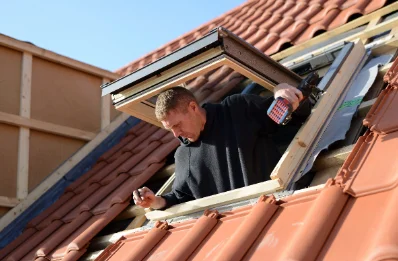 Pose de fenêtres de toit Velux à Nieudan